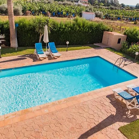 Villa Limnos